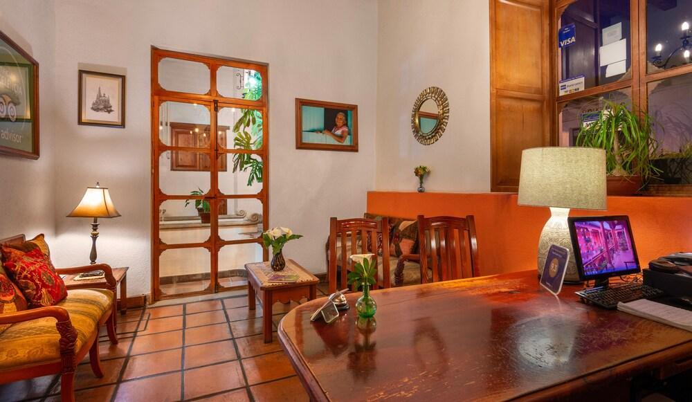 Hotel Pueblo Magico Patzcuaro Bagian luar foto
