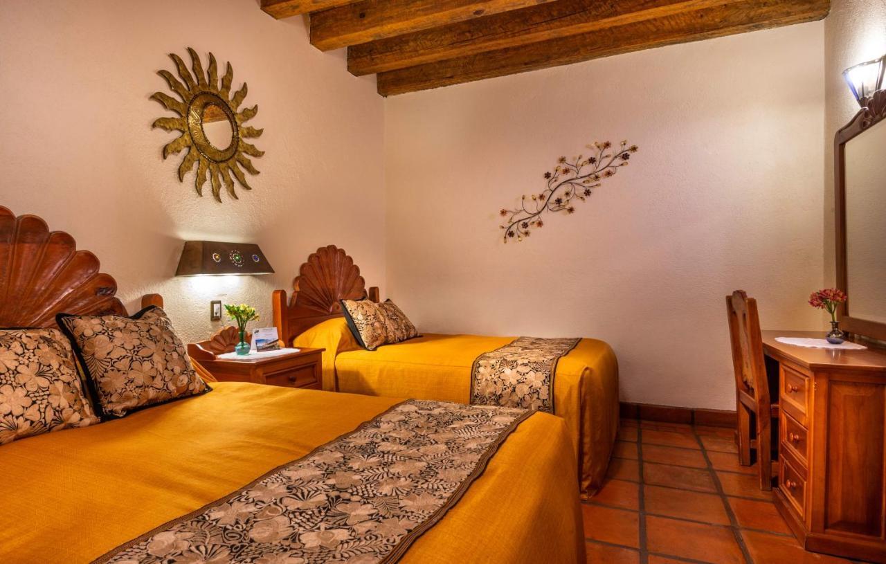 Hotel Pueblo Magico Patzcuaro Bagian luar foto