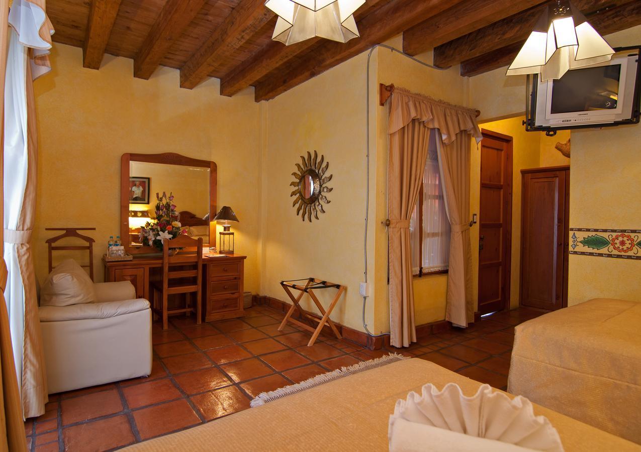 Hotel Pueblo Magico Patzcuaro Bagian luar foto