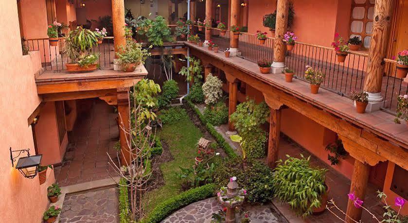 Hotel Pueblo Magico Patzcuaro Bagian luar foto